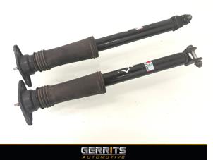 Gebruikte Schokdemper set Hyundai i40 CW (VFC) 1.7 CRDi 16V Prijs € 72,60 Margeregeling aangeboden door Gerrits Automotive BV