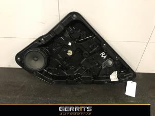 Gebruikte Raammechaniek 4Deurs rechts-achter Mercedes B (W246) 1.6 B-180 BlueEFFICIENCY Turbo 16V Prijs € 51,70 Margeregeling aangeboden door Gerrits Automotive BV