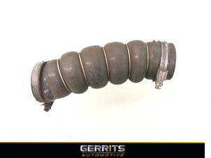 Gebruikte Intercooler Slang Ford C-Max (DXA) 1.6 TDCi 16V Prijs € 28,60 Margeregeling aangeboden door Gerrits Automotive BV