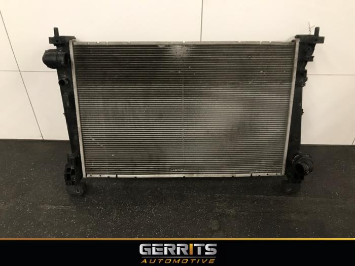 Gebruikte Radiateur Fiat Bravo (198A) 1.4 16V Prijs € 40,70 Margeregeling aangeboden door Gerrits Automotive BV