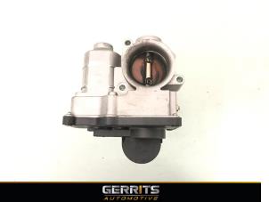 Gebruikte Gasklephuis Nissan Micra (K12) 1.2 16V Prijs € 81,40 Margeregeling aangeboden door Gerrits Automotive BV