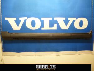 Gebruikte Zijskirt links Volvo S60 I (RS/HV) 2.4 D5 20V Prijs € 96,80 Margeregeling aangeboden door Gerrits Automotive