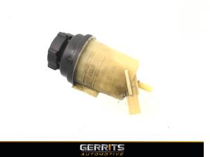 Gebruikte Servo Oliereservoir Ford Galaxy (WA6) 2.0 16V Prijs € 21,98 Margeregeling aangeboden door Gerrits Automotive BV