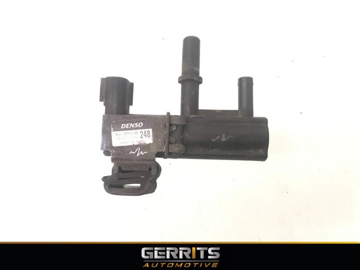 Vacuum ventiel van een Jaguar X-type 2.5 V6 24V 2001