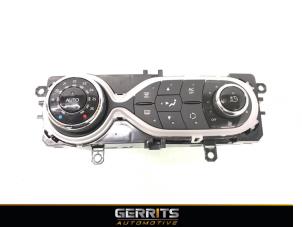 Gebruikte Chaufage Bedieningspaneel Renault Zoé (AG) 46kW Prijs € 99,99 Margeregeling aangeboden door Gerrits Automotive BV