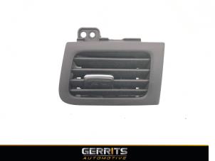 Gebruikte Luchtrooster Dashboard Kia Picanto (TA) 1.0 12V Prijs € 21,98 Margeregeling aangeboden door Gerrits Automotive BV