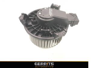Gebruikte Kachel Ventilatiemotor Suzuki Swift (ZA/ZC/ZD1/2/3/9) 1.3 VVT 16V Prijs € 21,98 Margeregeling aangeboden door Gerrits Automotive BV