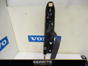 Gebruikte Veiligheidsgordel rechts-voor Volvo XC90 I 2.9 T6 24V Prijs € 61,60 Margeregeling aangeboden door Gerrits Automotive