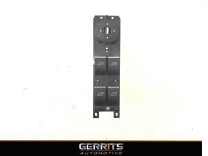 Gebruikte Schakelaar Elektrisch Raam Ford Focus 3 Wagon 1.6 TDCi ECOnetic Prijs € 19,99 Margeregeling aangeboden door Gerrits Automotive BV