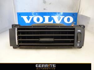 Gebruikte Luchtrooster Dashboard Volvo V70 (BW) 2.0 D 16V Prijs € 25,30 Margeregeling aangeboden door Gerrits Automotive