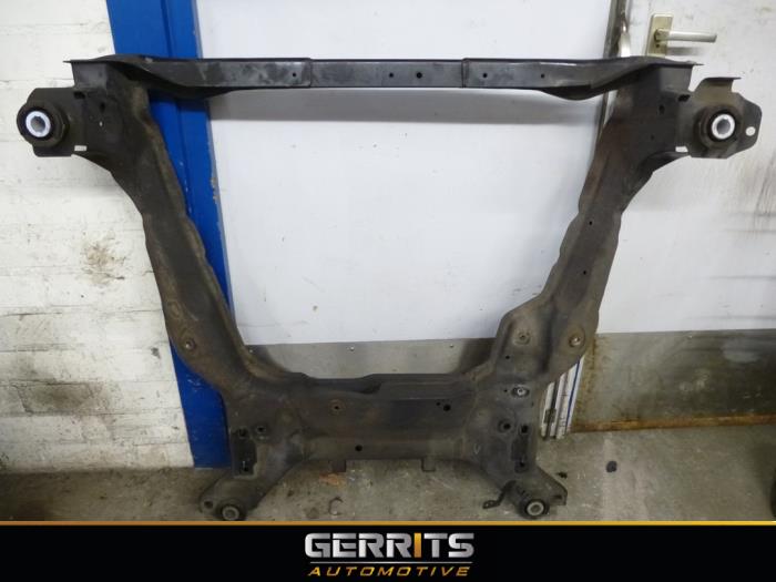 Gebruikte Subframe Volvo V70 (BW) 2.4 D 20V Prijs € 155,10 Margeregeling aangeboden door Gerrits Automotive BV