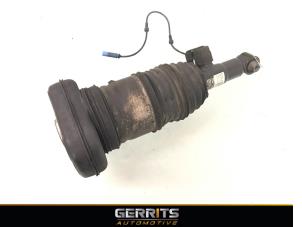 Gebruikte Achterpoot rechts BMW X7 M50d xDrive 3.0 24V Prijs € 499,99 Margeregeling aangeboden door Gerrits Automotive BV