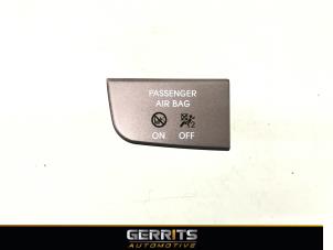 Gebruikte Airbag controle lampje Hyundai iX35 (LM) 1.6 GDI 16V Prijs € 21,98 Margeregeling aangeboden door Gerrits Automotive