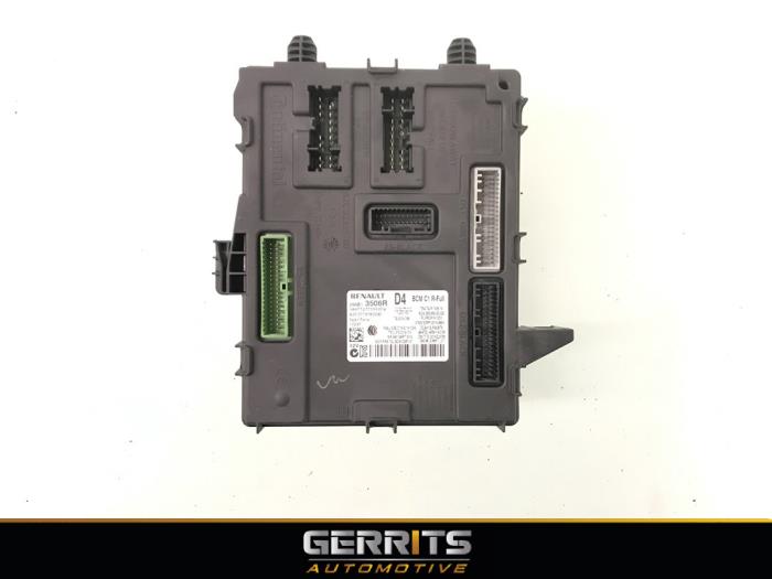 Gebruikte Computer Body Control Renault Megane IV Estate (RFBK) 1.6 Energy dCi 130 Prijs € 126,50 Margeregeling aangeboden door Gerrits Automotive BV