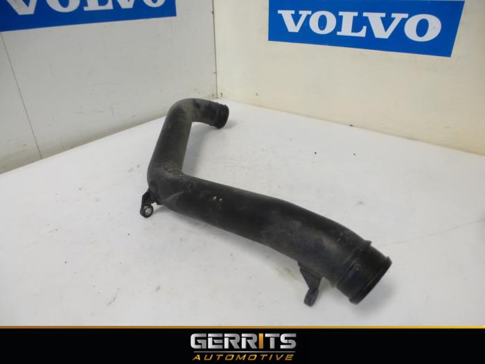 Gebruikte Intercooler Buis Volvo S80 (AR/AS) 2.5 T Turbo 20V Prijs € 24,99 Margeregeling aangeboden door Gerrits Automotive BV