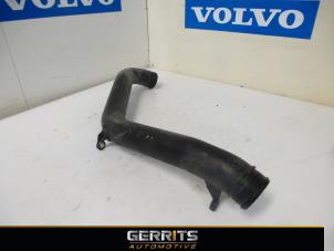 Gebruikte Intercooler Buis Volvo S80 (AR/AS) 2.5 T Turbo 20V Prijs € 24,99 Margeregeling aangeboden door Gerrits Automotive BV