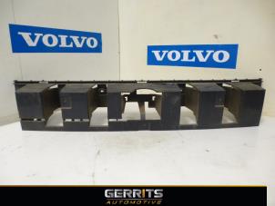 Gebruikte Bumpervulling achter Volvo S80 (AR/AS) 2.5 T Turbo 20V Prijs € 24,99 Margeregeling aangeboden door Gerrits Automotive