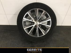 Gebruikte Velg + Band Peugeot 308 SW (L4/L9/LC/LJ/LR) 1.6 BlueHDi 120 Prijs € 142,98 Margeregeling aangeboden door Gerrits Automotive BV