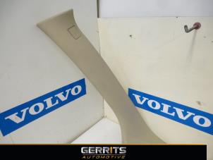 Gebruikte Stijlbekleding links-voor Volvo S80 (AR/AS) 2.5 T Turbo 20V Prijs € 25,30 Margeregeling aangeboden door Gerrits Automotive