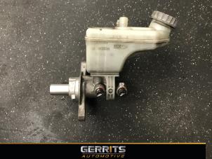 Gebruikte Hoofdremcilinder Suzuki Swift (ZA/ZC/ZD1/2/3/9) 1.6 Sport VVT 16V Prijs € 55,00 Margeregeling aangeboden door Gerrits Automotive BV