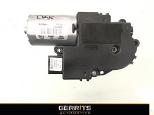 Gebruikte Schuifdak Motor Mercedes GLK (204.7/9) 3.0 350 CDI 24V BlueEfficiency 4-Matic Prijs € 109,98 Margeregeling aangeboden door Gerrits Automotive BV