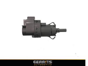 Gebruikte Schakelaar Remlicht Ford Tourneo Courier (JU2) 1.5 TDCi 95 Prijs € 21,98 Margeregeling aangeboden door Gerrits Automotive BV