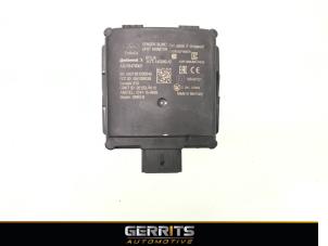 Gebruikte Dode hoek sensor Ford Focus 4 Wagon 1.0 Ti-VCT EcoBoost 12V 125 Prijs € 164,98 Margeregeling aangeboden door Gerrits Automotive BV