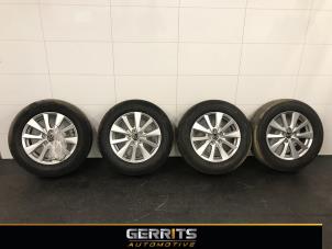 Gebruikte Velgen set + banden Mazda CX-5 (KE,GH) 2.0 SkyActiv-G 16V 2WD Prijs € 749,99 Margeregeling aangeboden door Gerrits Automotive BV