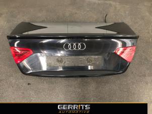 Gebruikte Achterklep Audi A5 Quattro (B8C/S) 3.0 TDI V6 24V Prijs € 274,98 Margeregeling aangeboden door Gerrits Automotive BV
