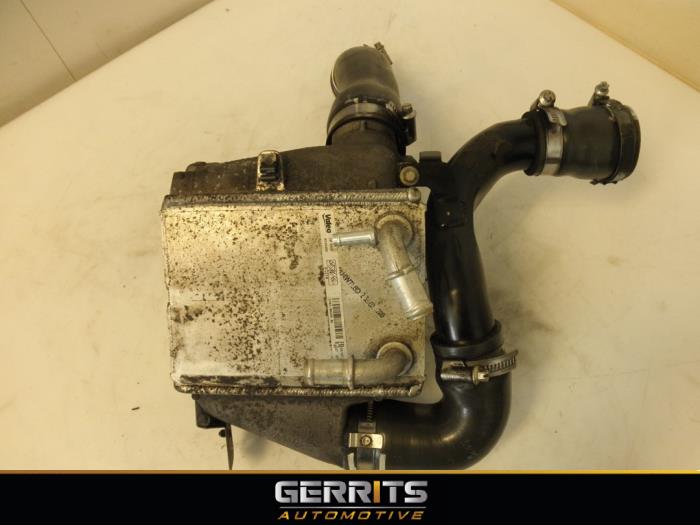 Gebruikte Intercooler Ford Focus 3 Wagon 1.6 TDCi ECOnetic Prijs € 110,00 Margeregeling aangeboden door Gerrits Automotive BV