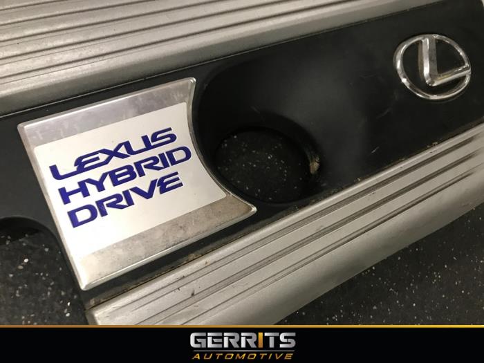 Afdekplaat motor van een Lexus NX I (Z1) 300h 2.5 16V 4x4 2014
