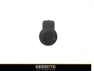 Gebruikte PDC Sensor Audi A5 Quattro (B8C/S) 3.0 TDI V6 24V Prijs € 21,98 Margeregeling aangeboden door Gerrits Automotive BV
