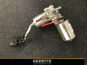 Gebruikte Rembekrachtiger Toyota C-HR (X1,X5) 1.8 16V Hybrid Prijs € 82,50 Margeregeling aangeboden door Gerrits Automotive BV