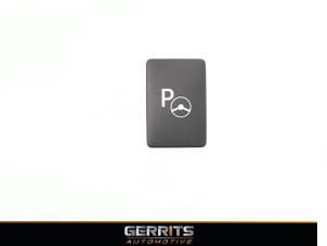 Gebruikte Schakelaar Toyota C-HR (X1,X5) 1.8 16V Hybrid Prijs € 21,98 Margeregeling aangeboden door Gerrits Automotive BV