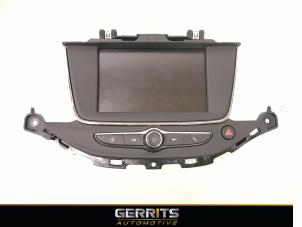 Gebruikte Display Multi Media regelunit Opel Astra K Sports Tourer 1.6 CDTI 110 16V Prijs € 274,98 Margeregeling aangeboden door Gerrits Automotive