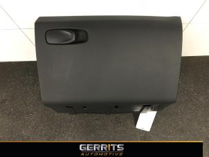 Gebruikte Dashboardkastje Volvo V40 (MV) 1.6 D2 Prijs € 38,44 Margeregeling aangeboden door Gerrits Automotive BV