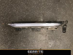 Gebruikte Dagrijverlichting rechts Porsche Panamera (971G) 4.0 V8 4S Diesel Prijs € 133,08 Inclusief btw aangeboden door Gerrits Automotive BV