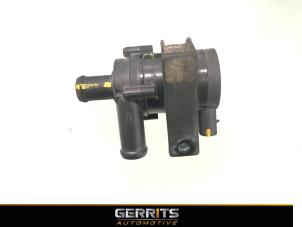 Gebruikte Waterpomp Ford Transit Connect (PJ2) 1.6 TDCi 16V 95 Prijs € 27,48 Margeregeling aangeboden door Gerrits Automotive BV