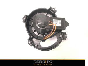 Gebruikte Kachel Ventilatiemotor Mercedes B (W246) 1.6 B-180 BlueEFFICIENCY Turbo 16V Prijs € 54,98 Margeregeling aangeboden door Gerrits Automotive BV