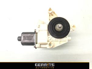 Gebruikte Motor electrisch raam Mercedes B (W246) 1.6 B-180 BlueEFFICIENCY Turbo 16V Prijs € 21,98 Margeregeling aangeboden door Gerrits Automotive BV