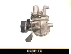 Gebruikte Gasklephuis BMW 5 serie (E39) 520i 24V Prijs € 54,98 Margeregeling aangeboden door Gerrits Automotive BV