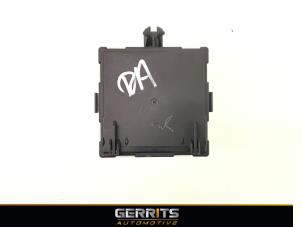 Gebruikte Centrale Deurvergrendelings Module Mercedes E (W213) E-350d 3.0 V6 24V Prijs € 54,98 Margeregeling aangeboden door Gerrits Automotive BV