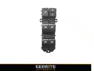 Gebruikte Schakelaar Elektrisch Raam Toyota C-HR (X1,X5) 1.2 16V Turbo Prijs € 76,98 Margeregeling aangeboden door Gerrits Automotive BV