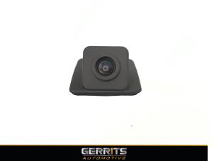Gebruikte Achteruitrij Camera Peugeot 3008 II (M4/MC/MJ/MR) 1.2 12V e-THP PureTech 130 Prijs € 108,90 Margeregeling aangeboden door Gerrits Automotive
