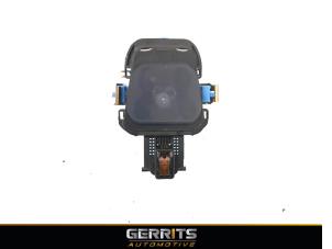 Gebruikte Regensensor Mercedes E (W213) E-350d 3.0 V6 24V Prijs € 79,84 Inclusief btw aangeboden door Gerrits Automotive