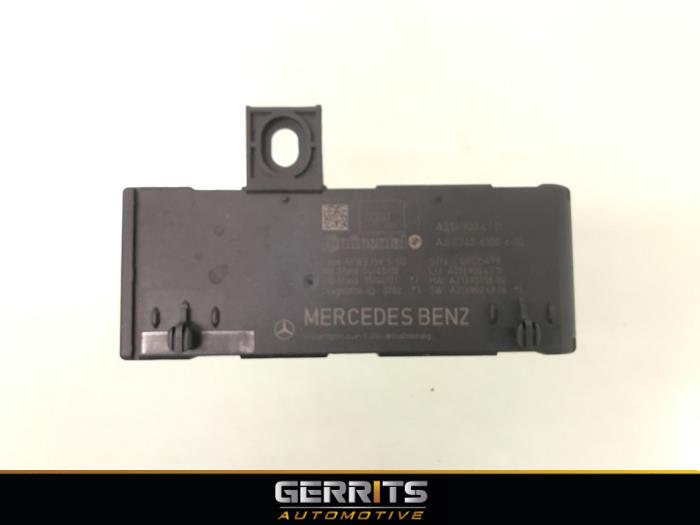 Gebruikte Module achterklep motor Mercedes E (W213) E-350d 3.0 V6 24V Prijs € 76,98 Margeregeling aangeboden door Gerrits Automotive BV