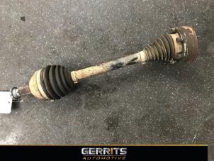 Gebruikte Aandrijfas links-voor Audi A1 Sportback (8XA/8XF) 1.2 TFSI Prijs € 109,98 Margeregeling aangeboden door Gerrits Automotive BV