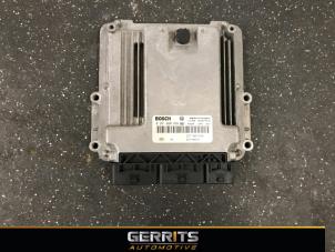 Gebruikte Computer Motormanagement Renault Clio IV Estate/Grandtour (7R) 1.5 Energy dCi 90 FAP Prijs € 74,99 Margeregeling aangeboden door Gerrits Automotive BV