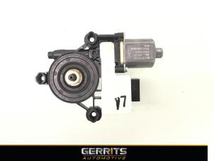 Gebruikte Motor electrisch raam Seat Arona (KJX) 1.6 TDI 95 Prijs € 21,98 Margeregeling aangeboden door Gerrits Automotive BV