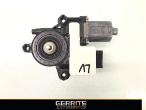 Gebruikte Motor electrisch raam Seat Arona (KJX) 1.6 TDI 95 Prijs € 60,48 Margeregeling aangeboden door Gerrits Automotive BV